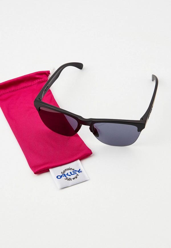 фото Очки солнцезащитные oakley