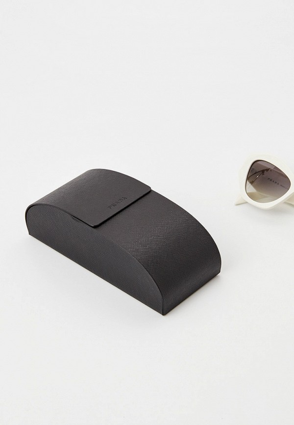 фото Очки солнцезащитные prada