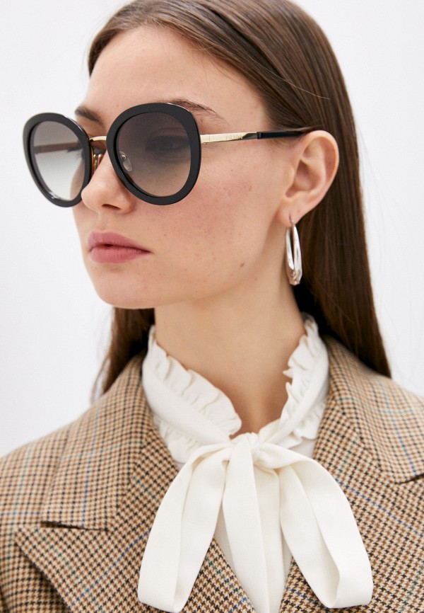 фото Очки солнцезащитные prada