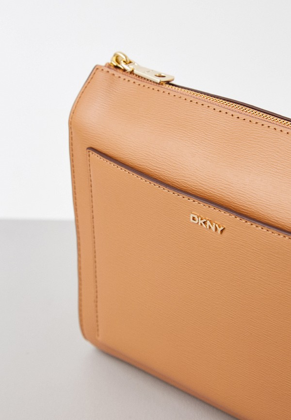 фото Сумка и брелок dkny