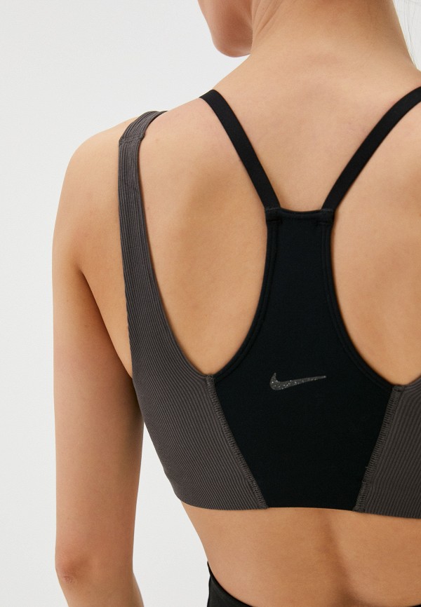 фото Топ спортивный nike