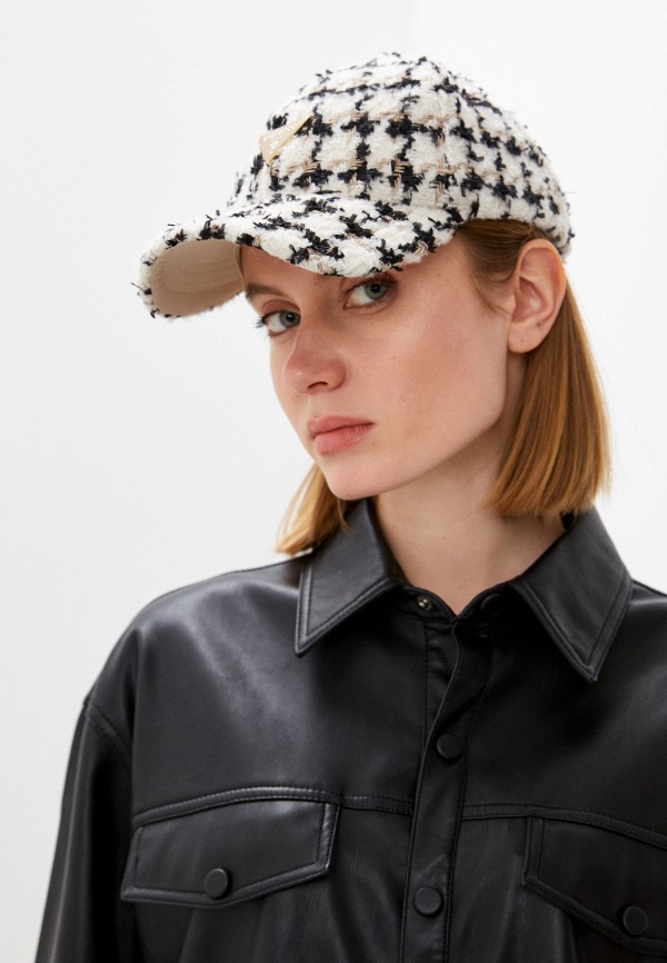 фото Бейсболка guess