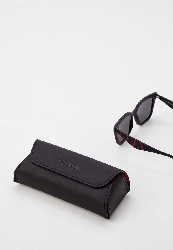 фото Очки солнцезащитные valentino