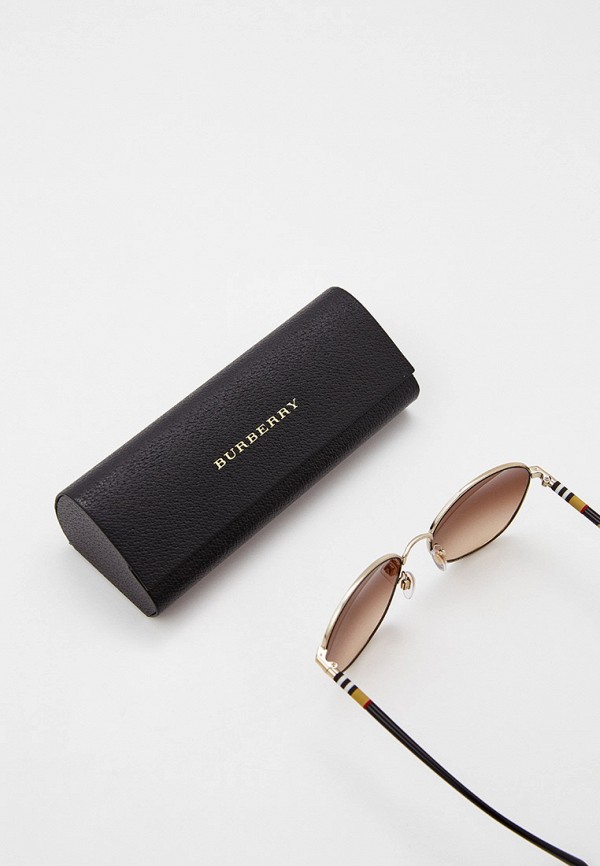 фото Очки солнцезащитные burberry