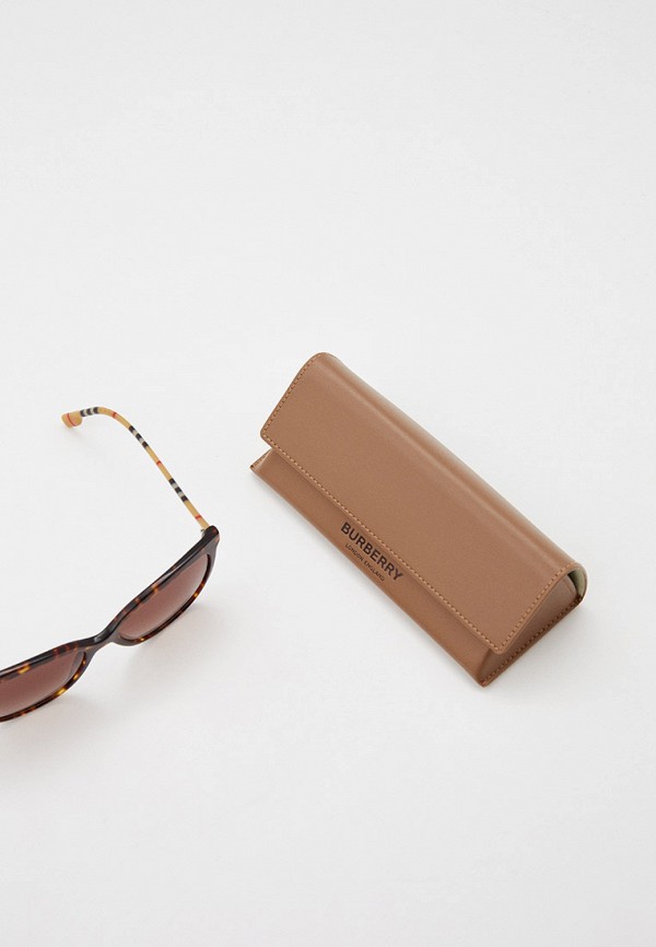 фото Очки солнцезащитные burberry