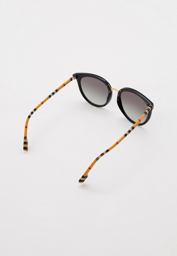 фото Очки солнцезащитные burberry