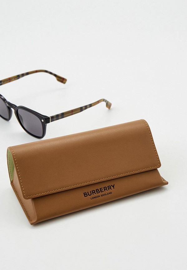 фото Очки солнцезащитные burberry