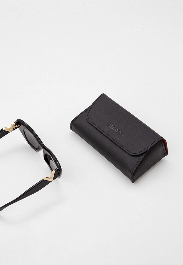 фото Очки солнцезащитные valentino