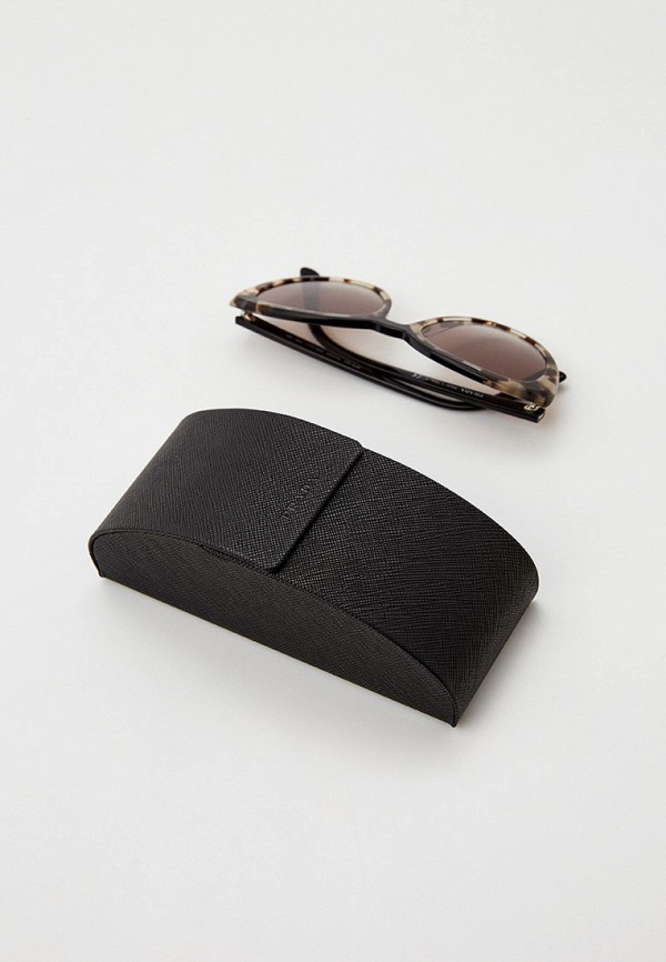 фото Очки солнцезащитные prada