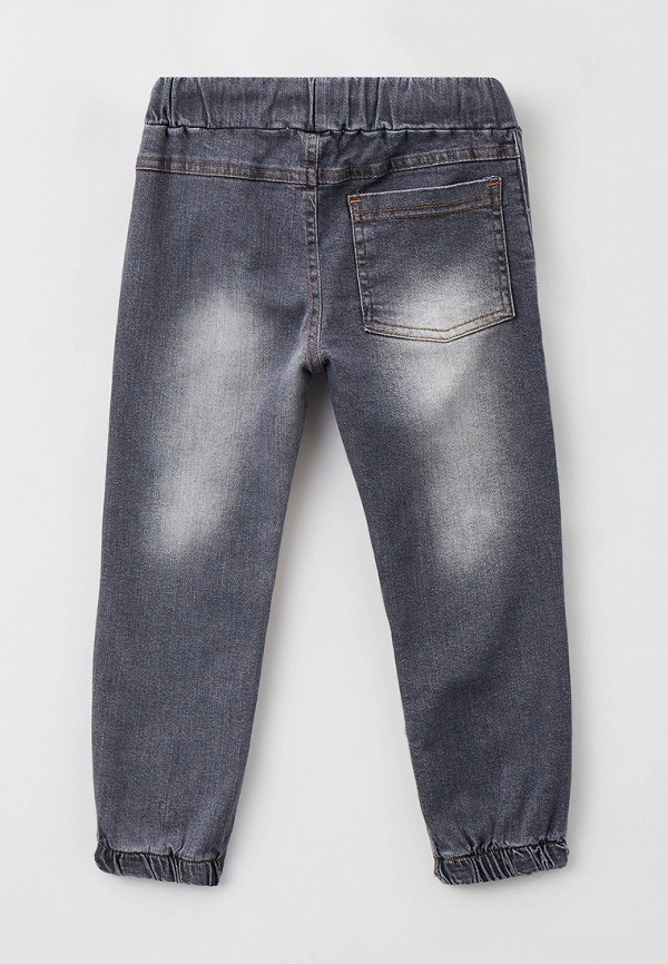 фото Лонгслив и джинсы dali