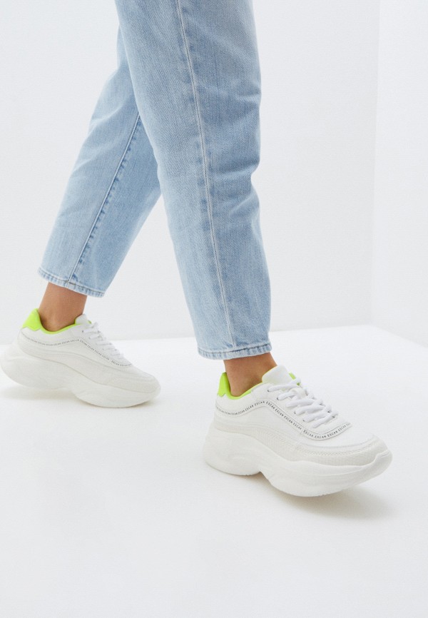 фото Кроссовки escan