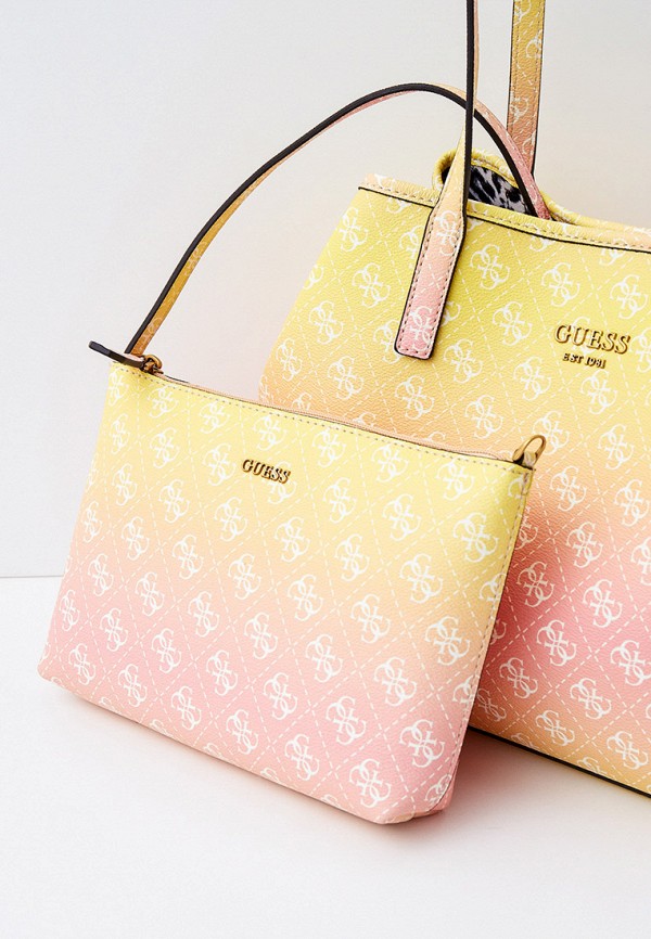 фото Сумка и косметичка guess