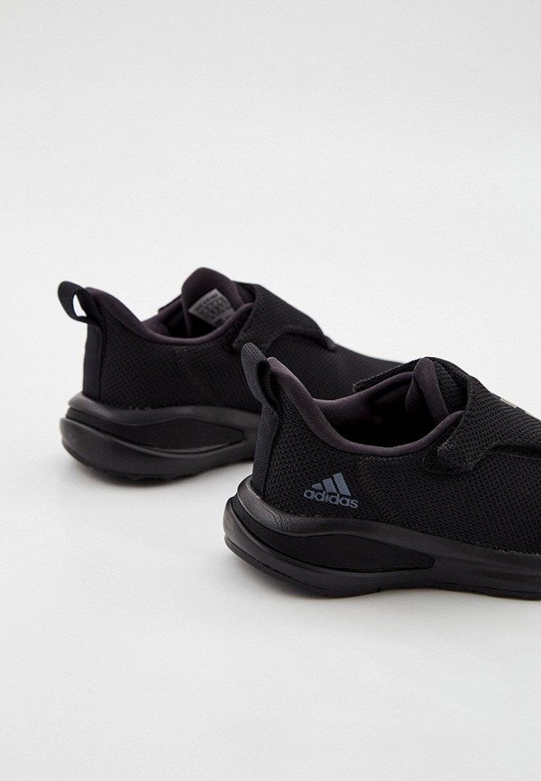 Кроссовки  adidas фото