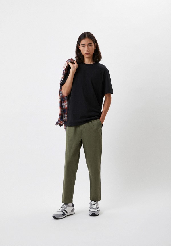 Футболка  UNIQLO фото