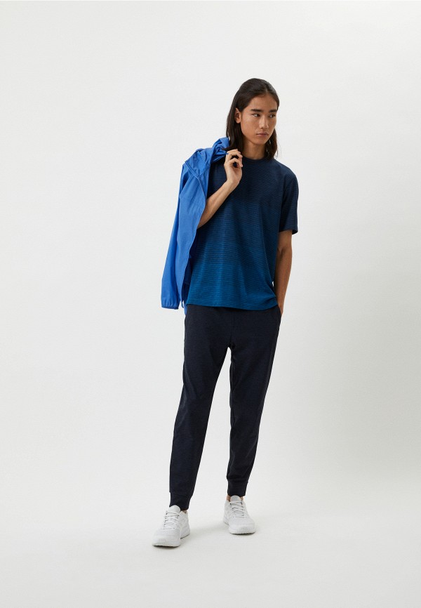 Футболка  UNIQLO фото