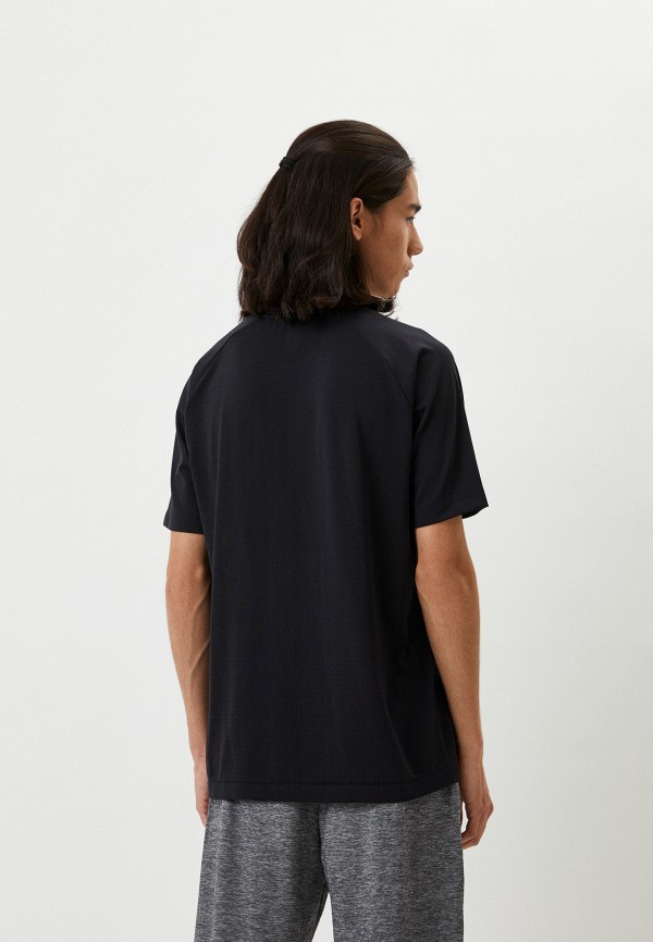 Футболка  UNIQLO фото
