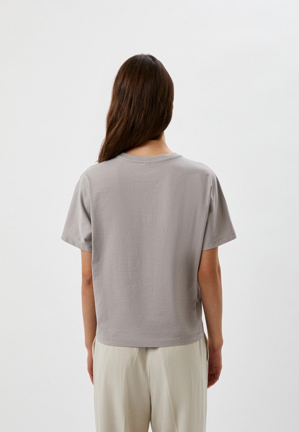 Футболка  UNIQLO фото