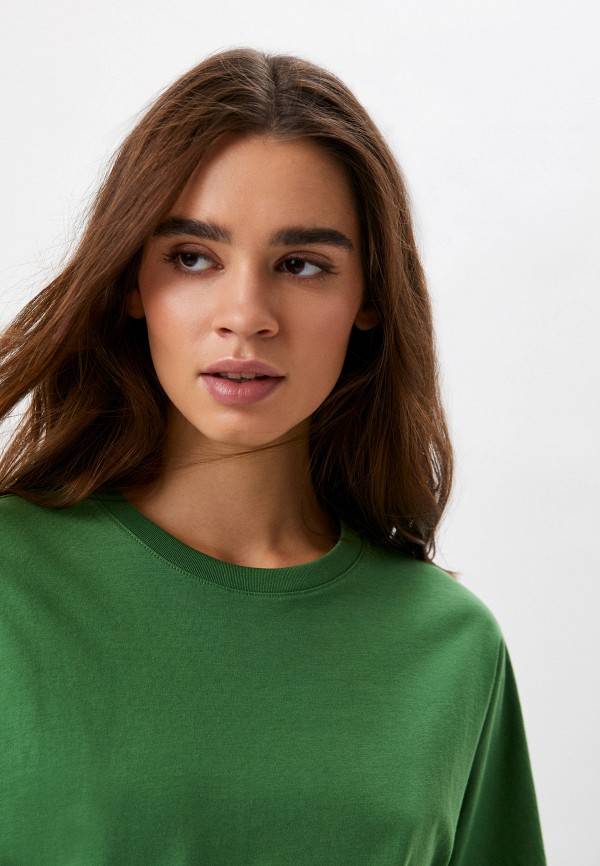 Футболка  UNIQLO фото