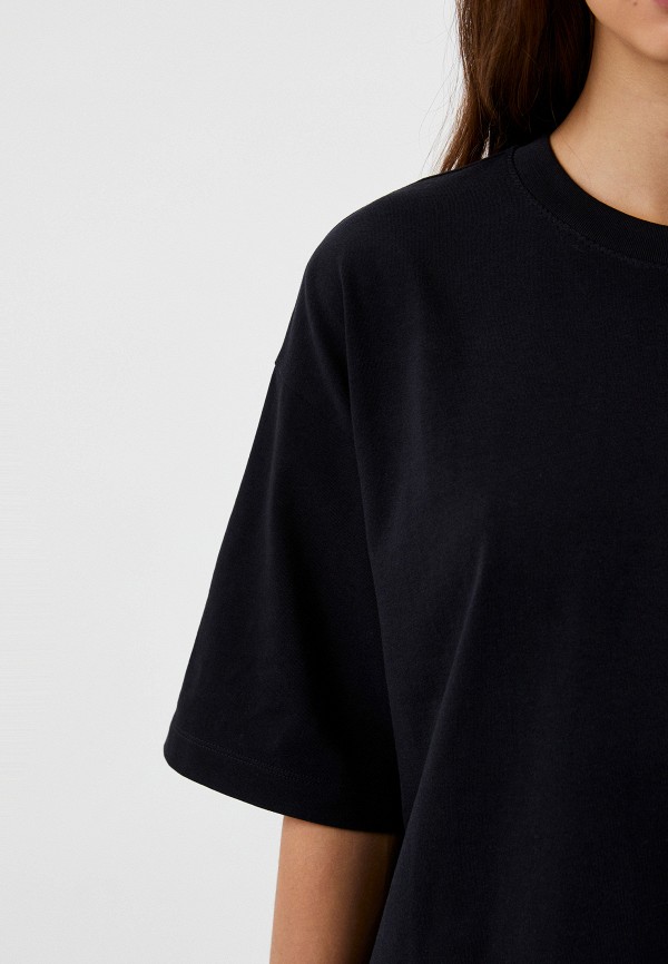 Футболка  UNIQLO фото