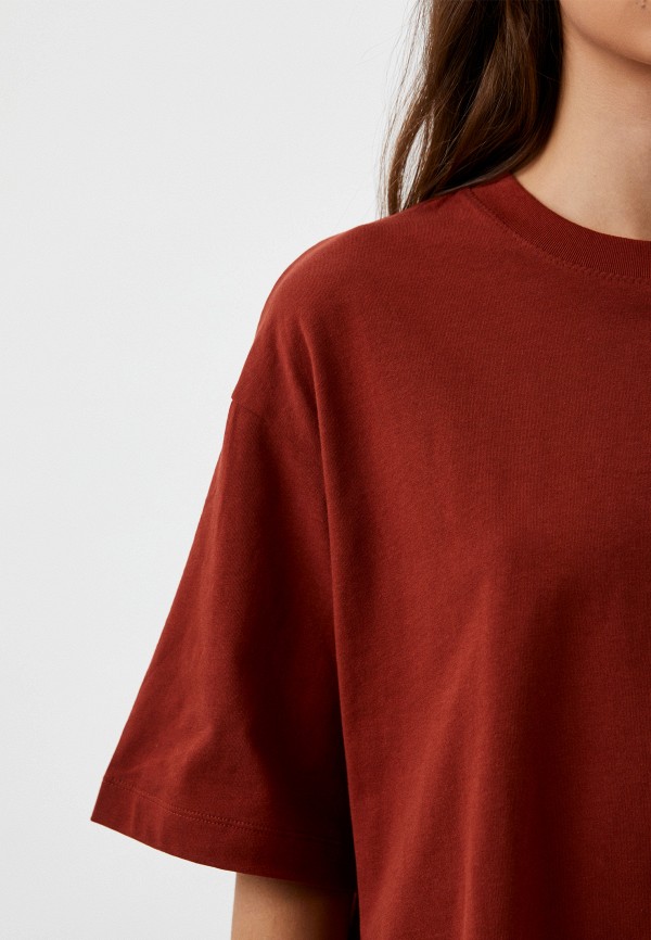 Футболка  UNIQLO фото