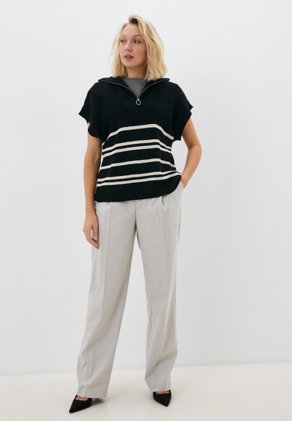 фото Жилет b.young