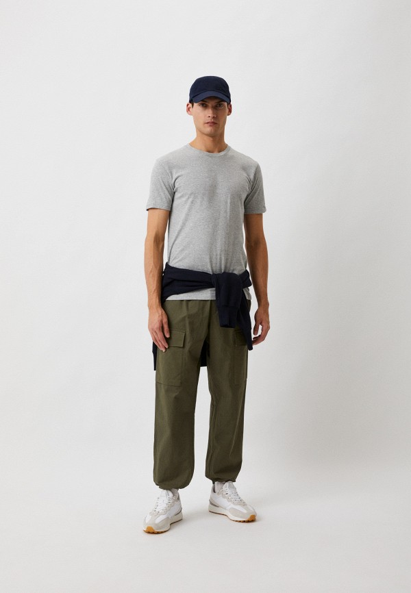 Футболка  UNIQLO фото