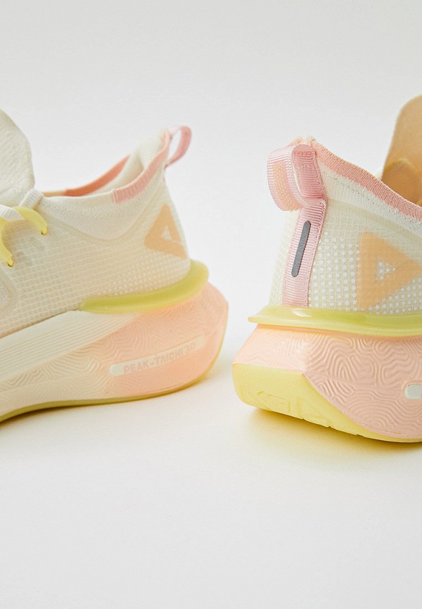 фото Кроссовки peak