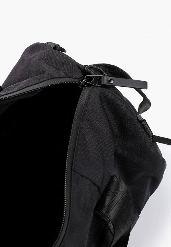 фото Сумка спортивная consigned