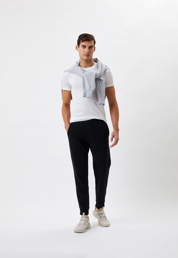 Футболка  UNIQLO фото