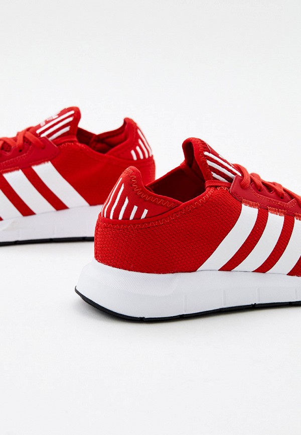 Кроссовки  adidas фото