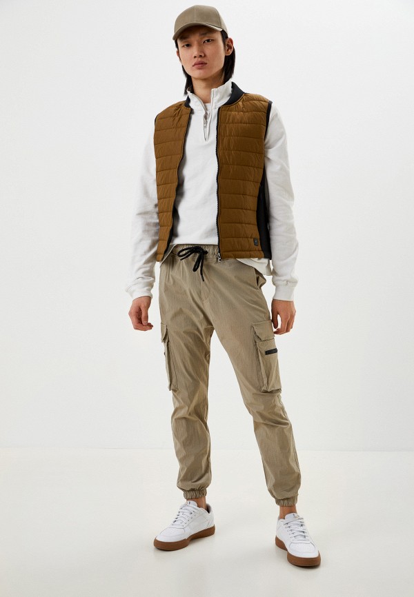 фото Жилет утепленный rnt23