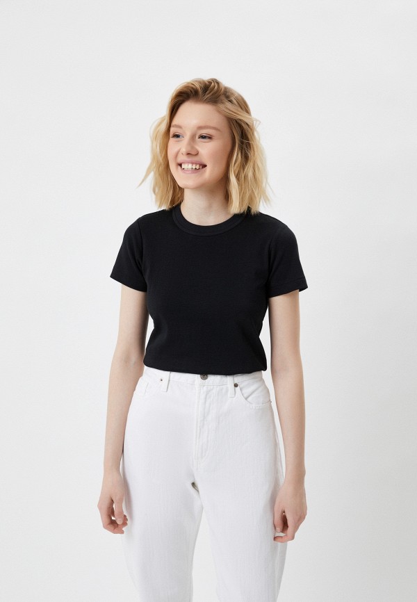 Футболка  UNIQLO