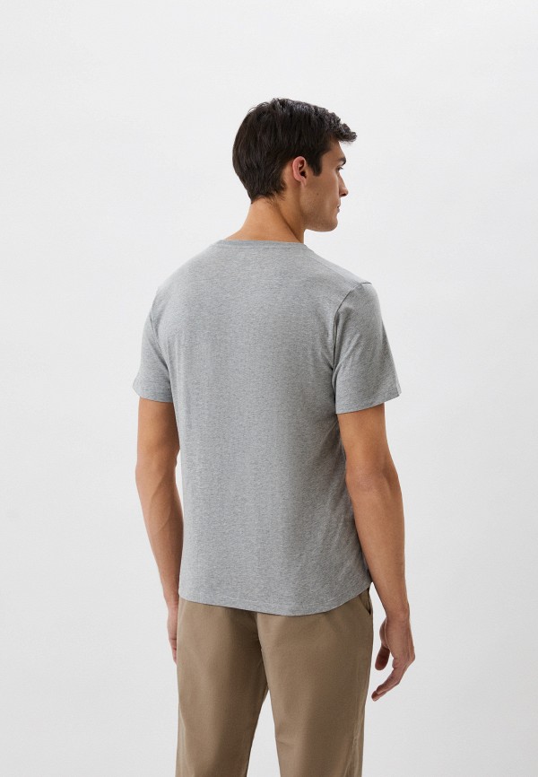 Футболка  UNIQLO фото
