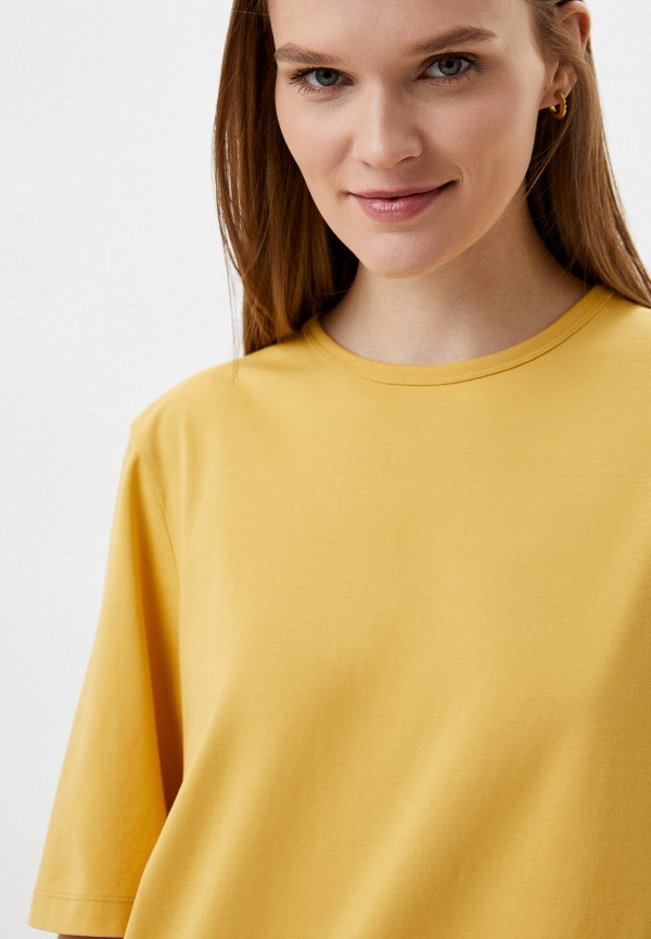 Футболка  UNIQLO фото