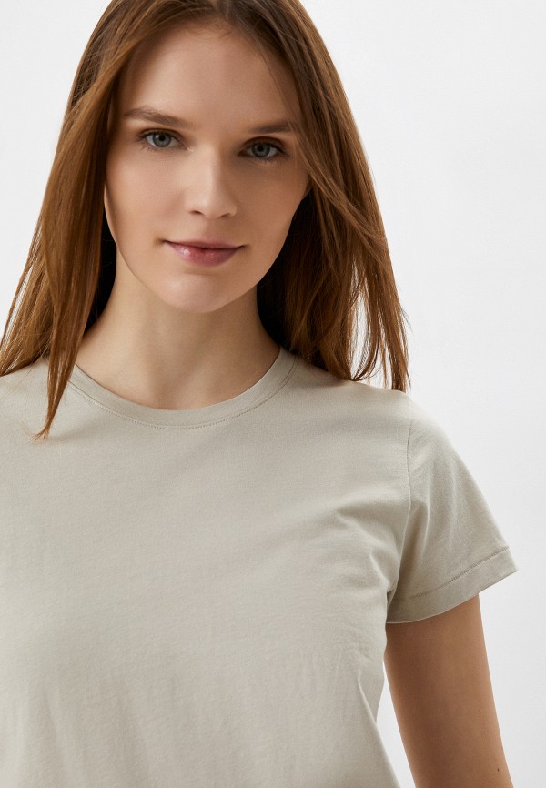 Футболка  UNIQLO фото