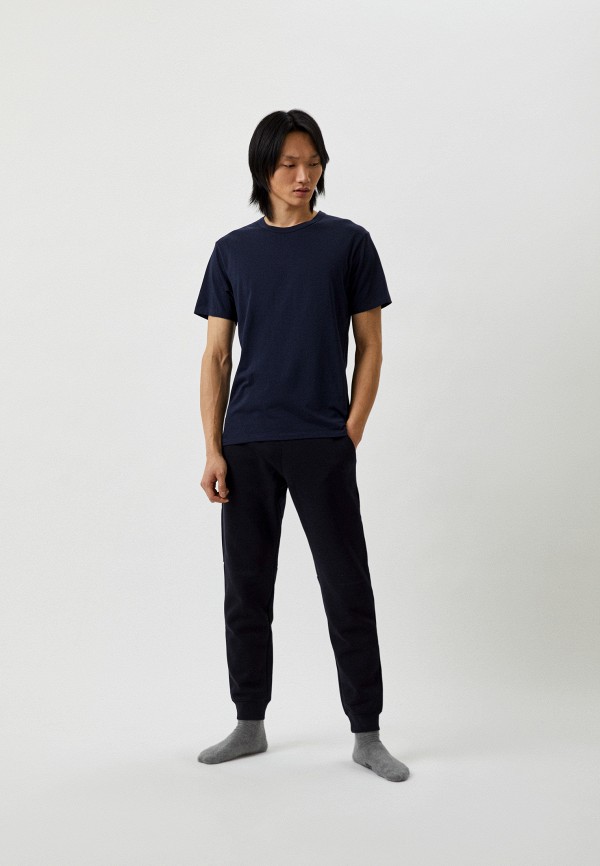 Футболка  UNIQLO фото