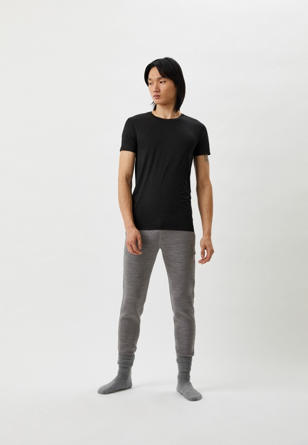 фото Футболка спортивная uniqlo