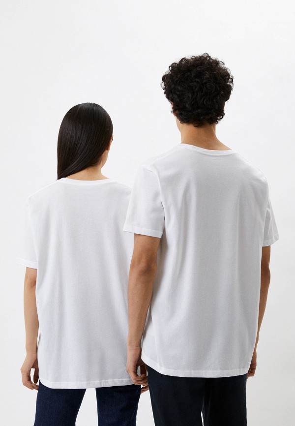 Футболка  UNIQLO фото