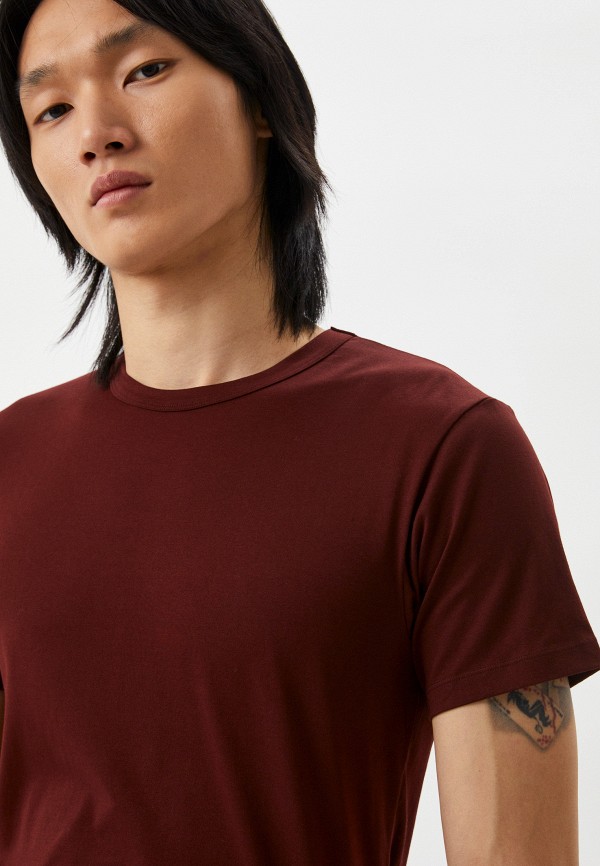 Футболка  UNIQLO фото