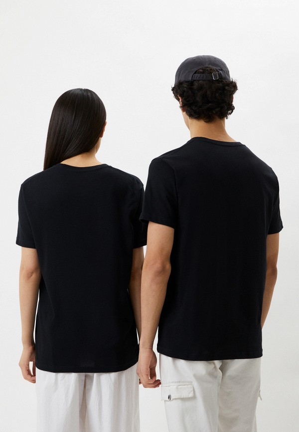 Футболка  UNIQLO фото