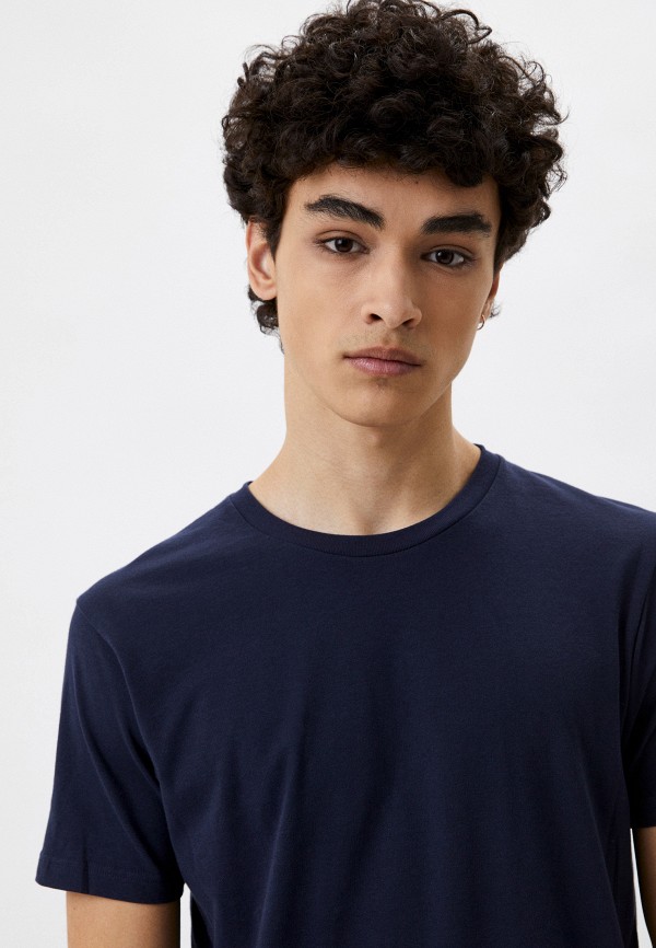 Футболка  UNIQLO фото