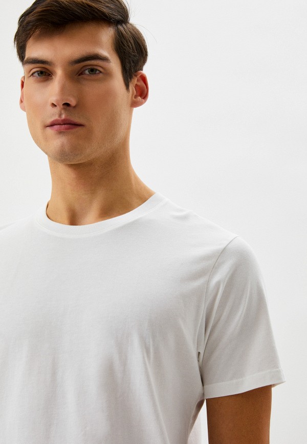 Футболка  UNIQLO фото