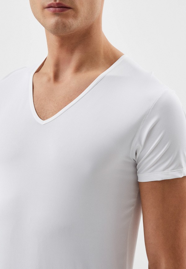 Футболка  UNIQLO фото