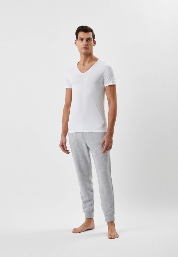 Футболка  UNIQLO фото