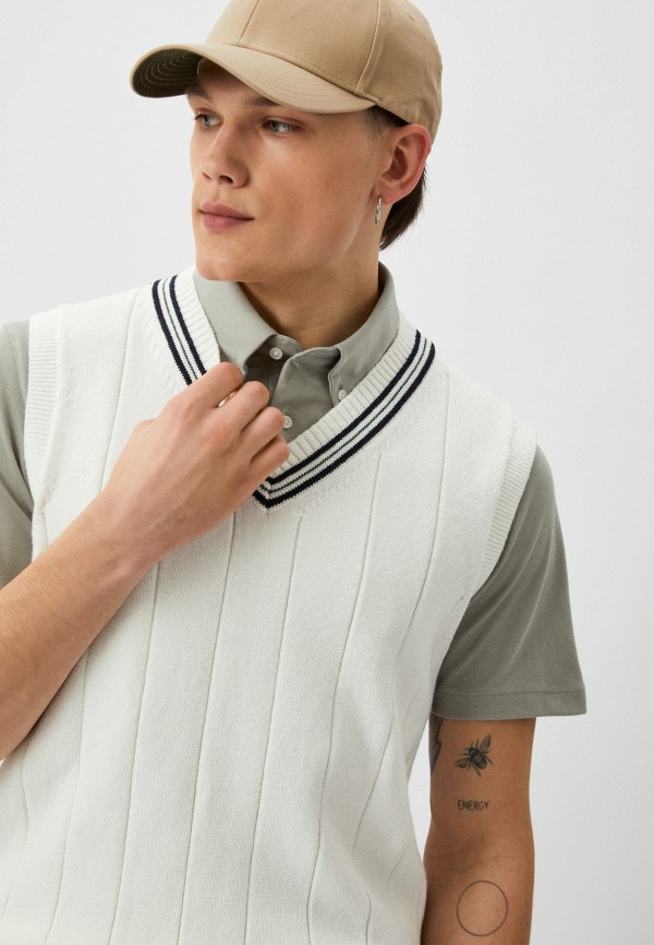 Жилет  UNIQLO фото