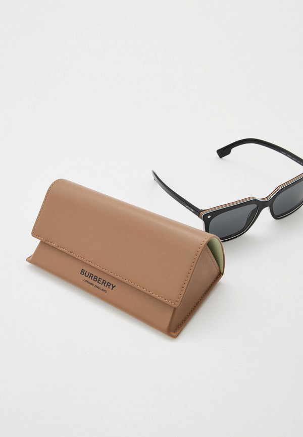 фото Очки солнцезащитные burberry