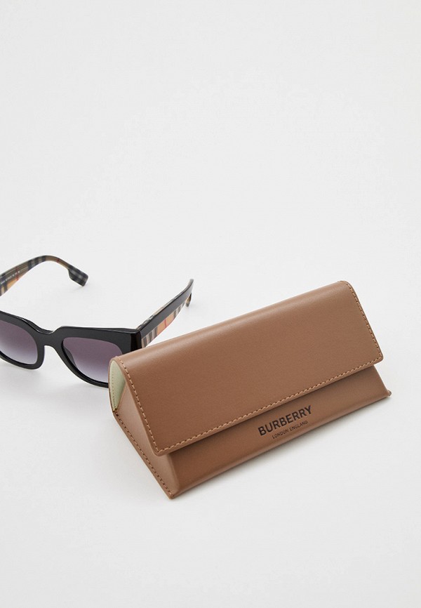 фото Очки солнцезащитные burberry