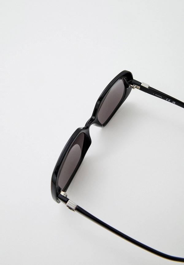 Очки солнцезащитные  Guess фото