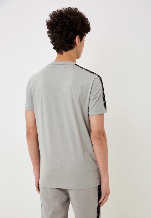 Футболка  Fred Perry фото