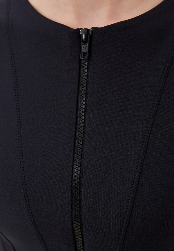 фото Топ спортивный irnby